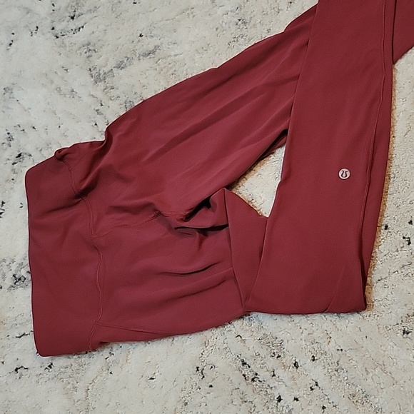 Lululemon Base Pace HR Tight color is mulled Wine - Picture 2 of 8